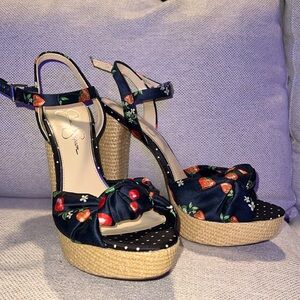 Jessica Simpson Pumps